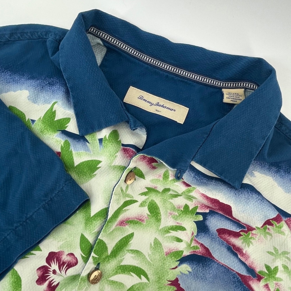Tommy Bahama Button Down Mens XL Blue Silk Tropical Floral Camp Shirt Hawaiian
